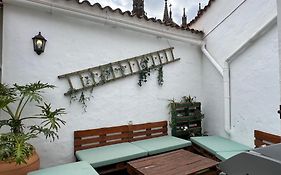 Casona Gildana: Historia, Patrimonio/E-working
